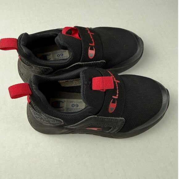 Champion Black Slip-On Sneakers - Kids Size 9 - Great Condition! - Picture 4 of 7